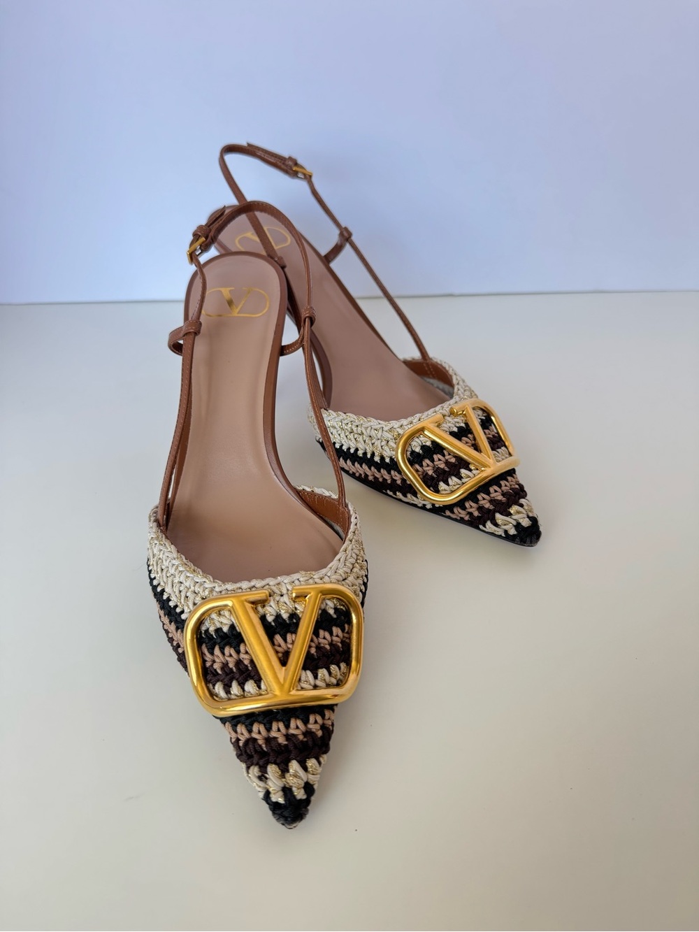 Valentino Garavani VLogo Raffia Slingback Pumps Size 38 US 8 New